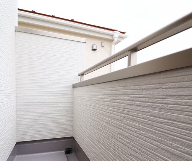 笠木の劣化サイン