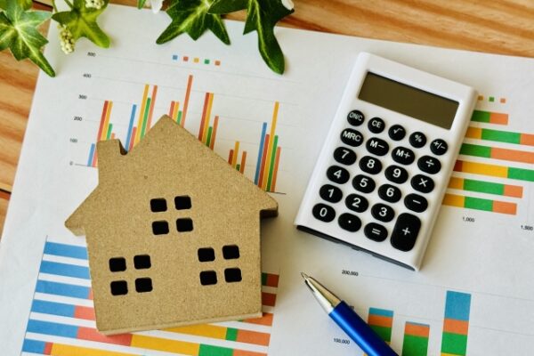 広島市周辺で外壁塗装の費用を安くする7つの方法！補助金活用・業者選びのポイントを徹底解説